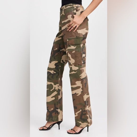 GOOD AMERICAN $159 Uniform Camo Cargo Pants *Relaxed fit* - Picture 3 of 5